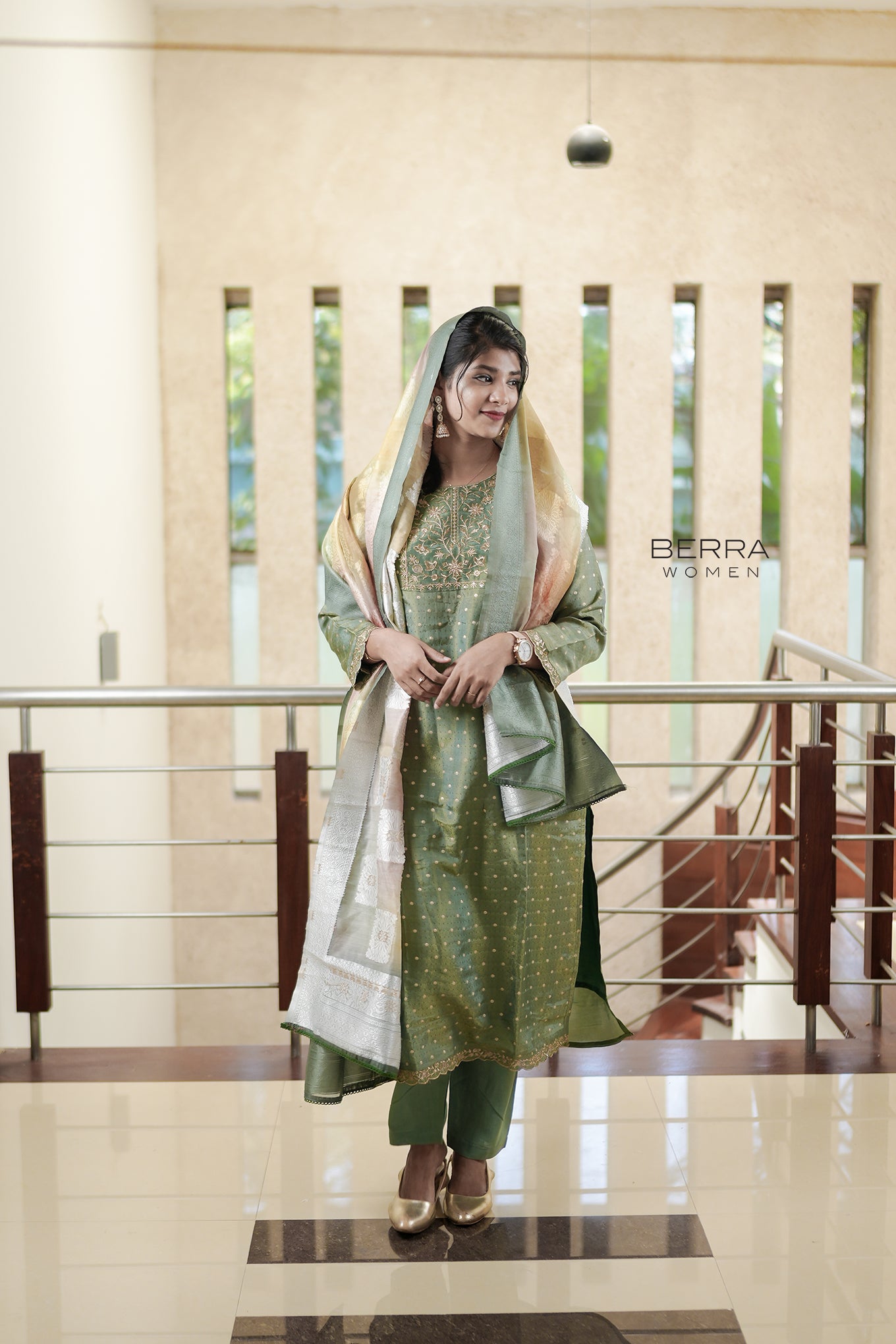 Women Green Partywear Suitset