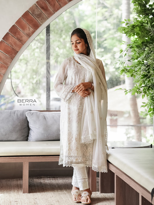 Women White Pakistani Partywear